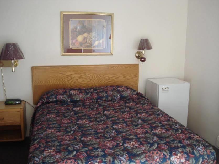 Satelite Motel Су Сент Мари Екстериор снимка